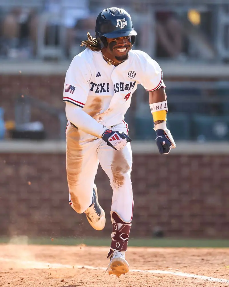 Terrence Kiel running bases