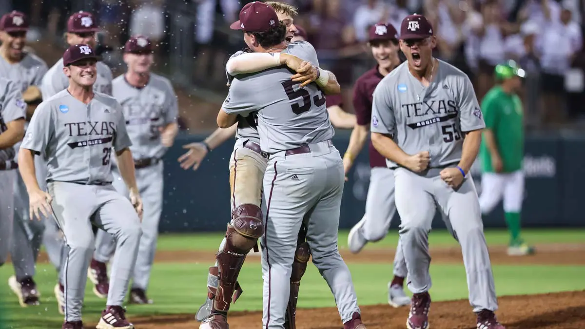 Baseball players celebrating